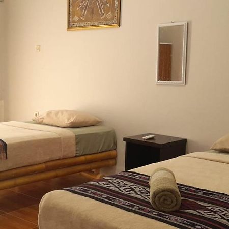 Selong Belanak Bungalows Exterior foto