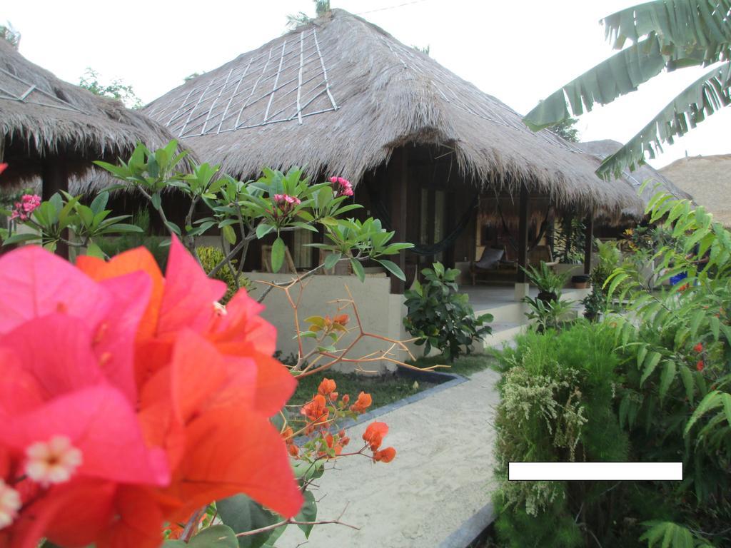Selong Belanak Bungalows Exterior foto
